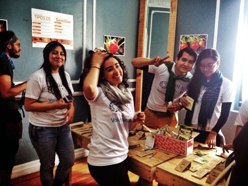 02 Voluntarios Bazar de Semillas